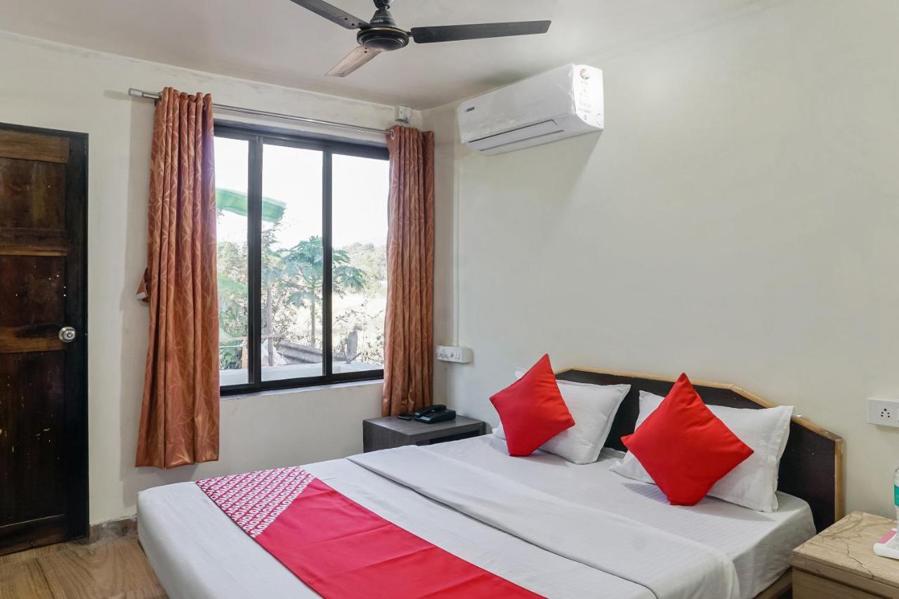 Oyo 29156 Nisarg Holiday Resort Ambli Екстериор снимка